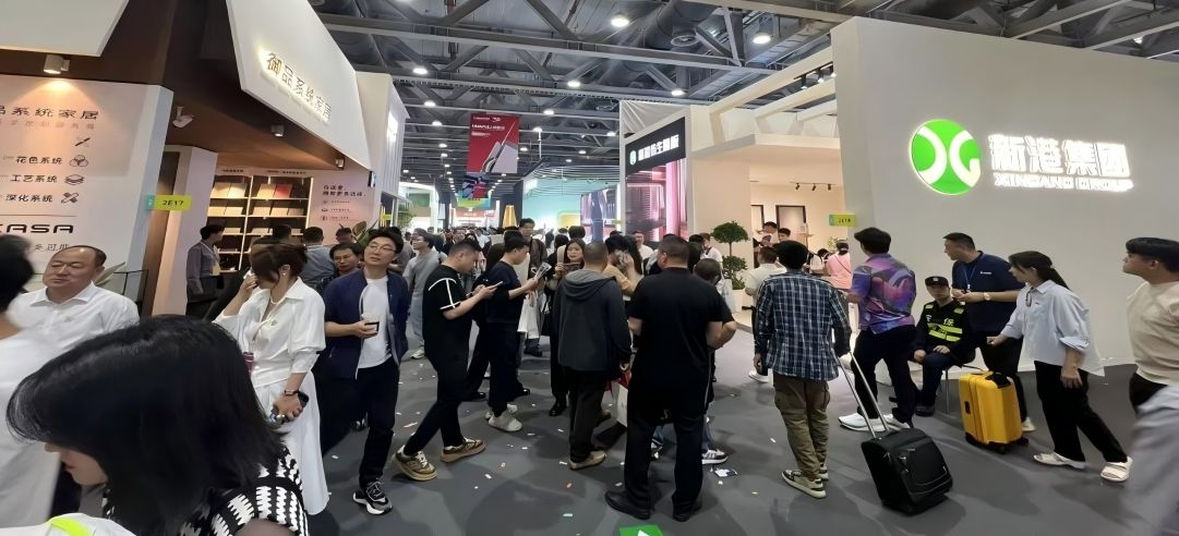 燃爆全場！新港閃耀廣州定制家居展，上演“炸場級(jí)”美學(xué)盛宴