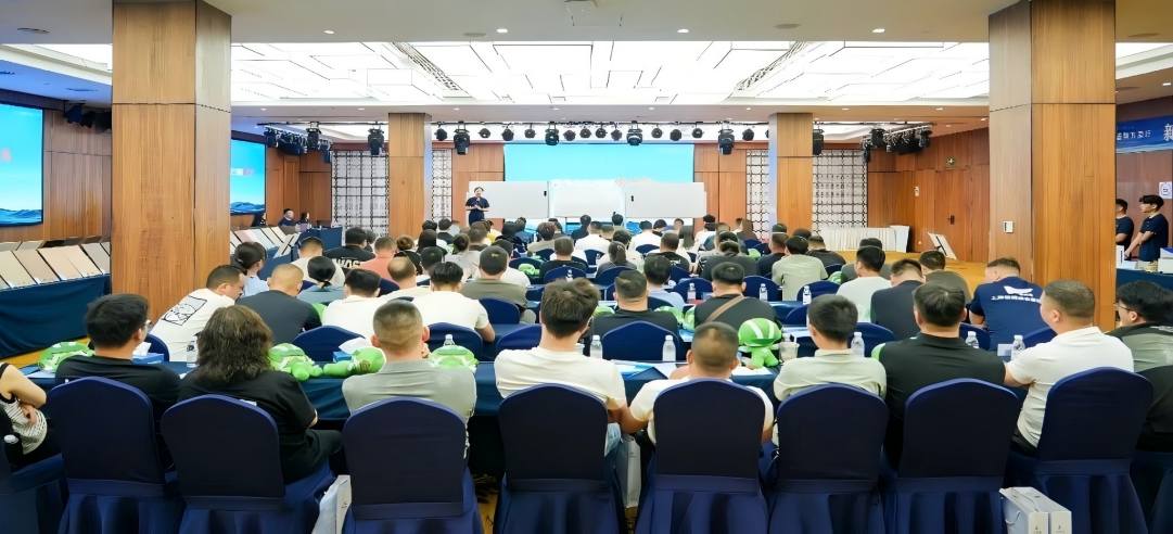 新港集團(tuán)品牌萬里行9月征程圓滿收官，五城聯(lián)動(dòng)，共繪家居新版圖